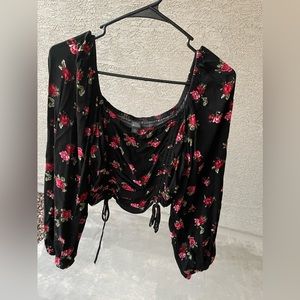 Wild Fable (target brand) Floral crop shirt